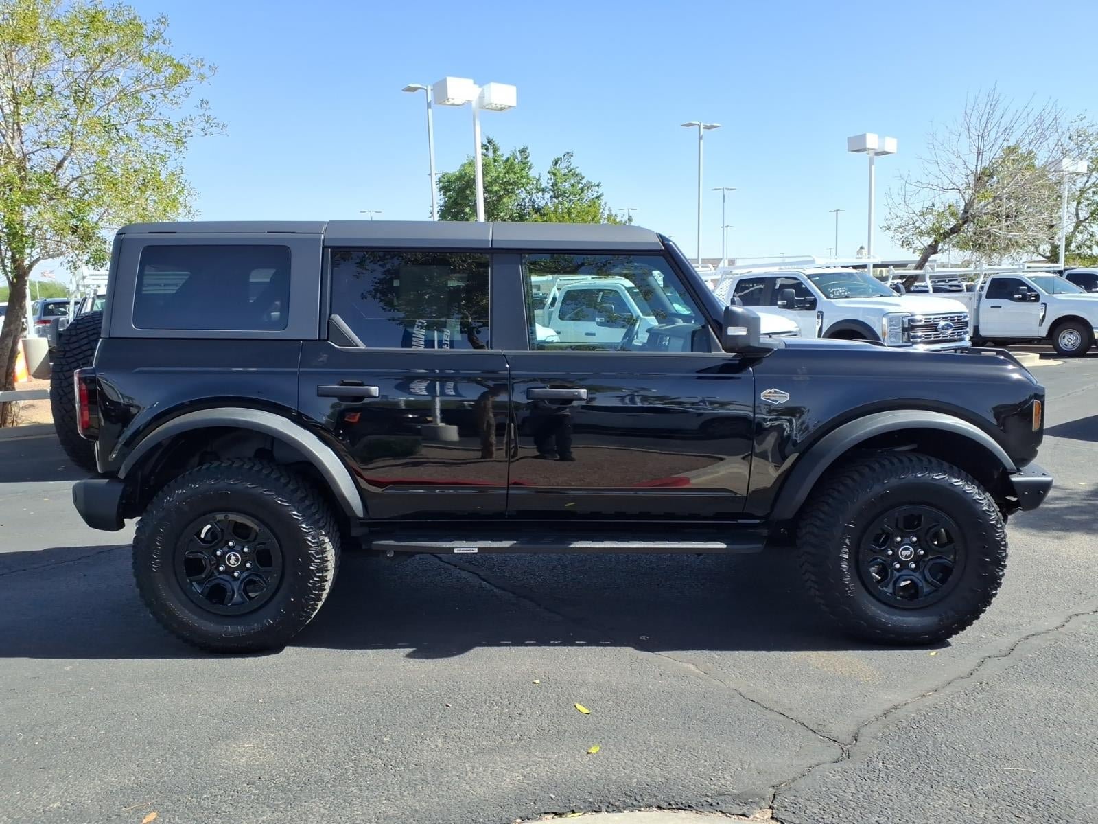 Certified 2024 Ford Bronco Wildtrak AWD/4WD image 3