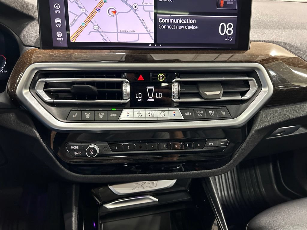 Used 2022 BMW X3 xDrive30i AWD/4WD image 23