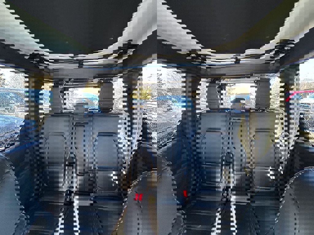 Certified 2025 Ford Bronco Badlands AWD/4WD image 19