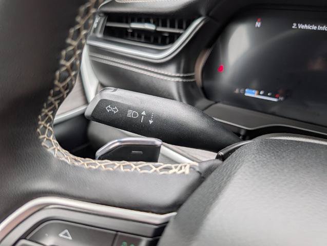 Used 2023 Jeep Grand Cherokee Limited AWD/4WD image 21
