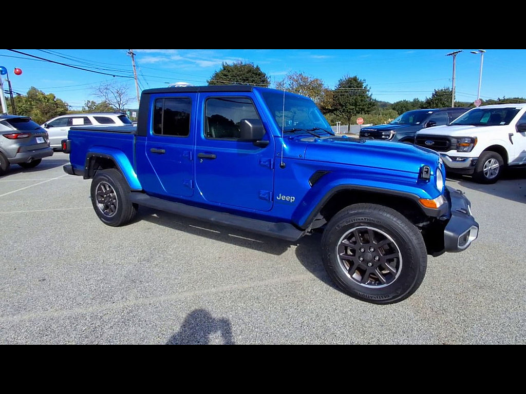 Used 2022 Jeep Gladiator Overland w/ Popular Equipment Package AWD/4WD image 2