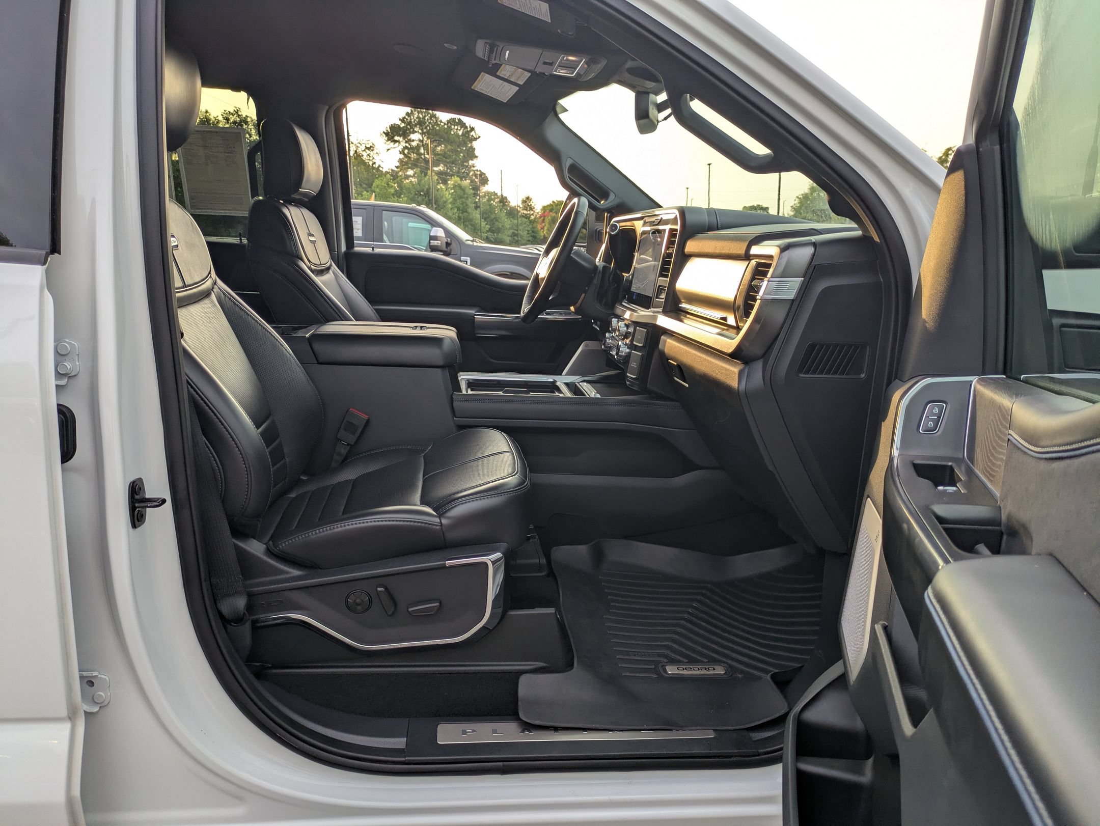 Certified 2025 Ford F250 Platinum AWD/4WD image 41