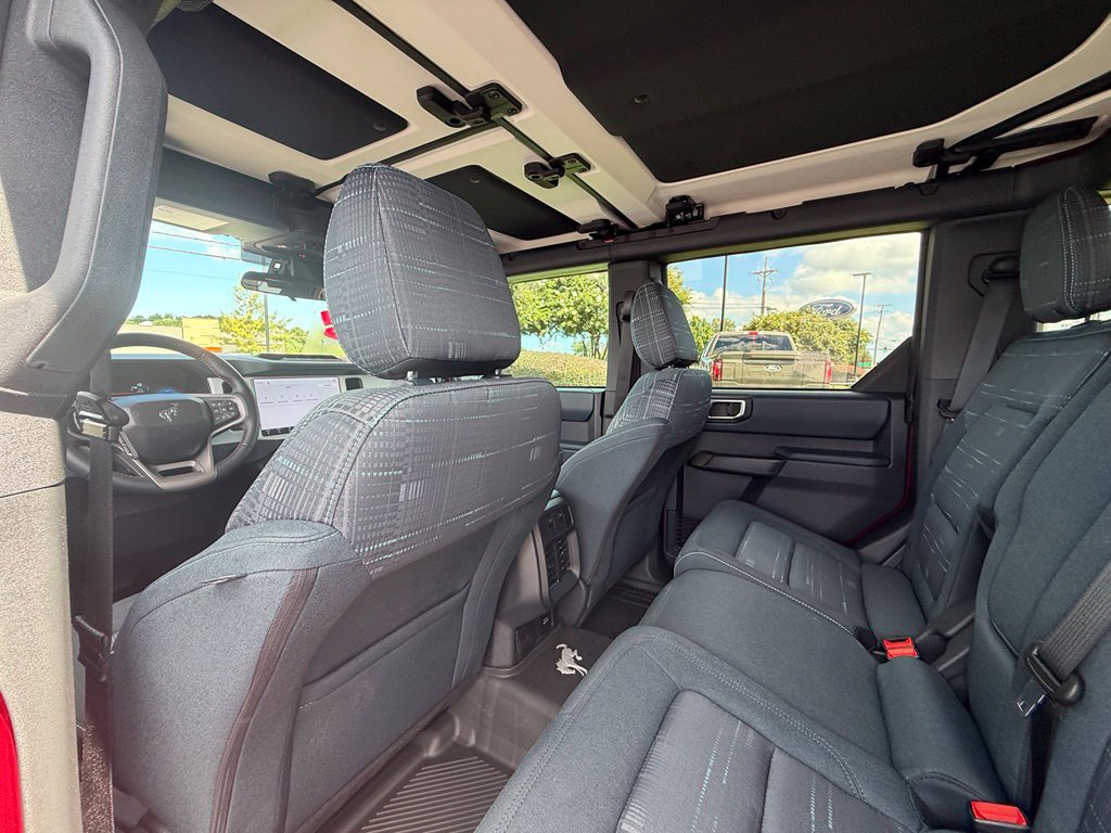 Certified 2026 Ford Bronco Heritage Edition AWD/4WD image 26