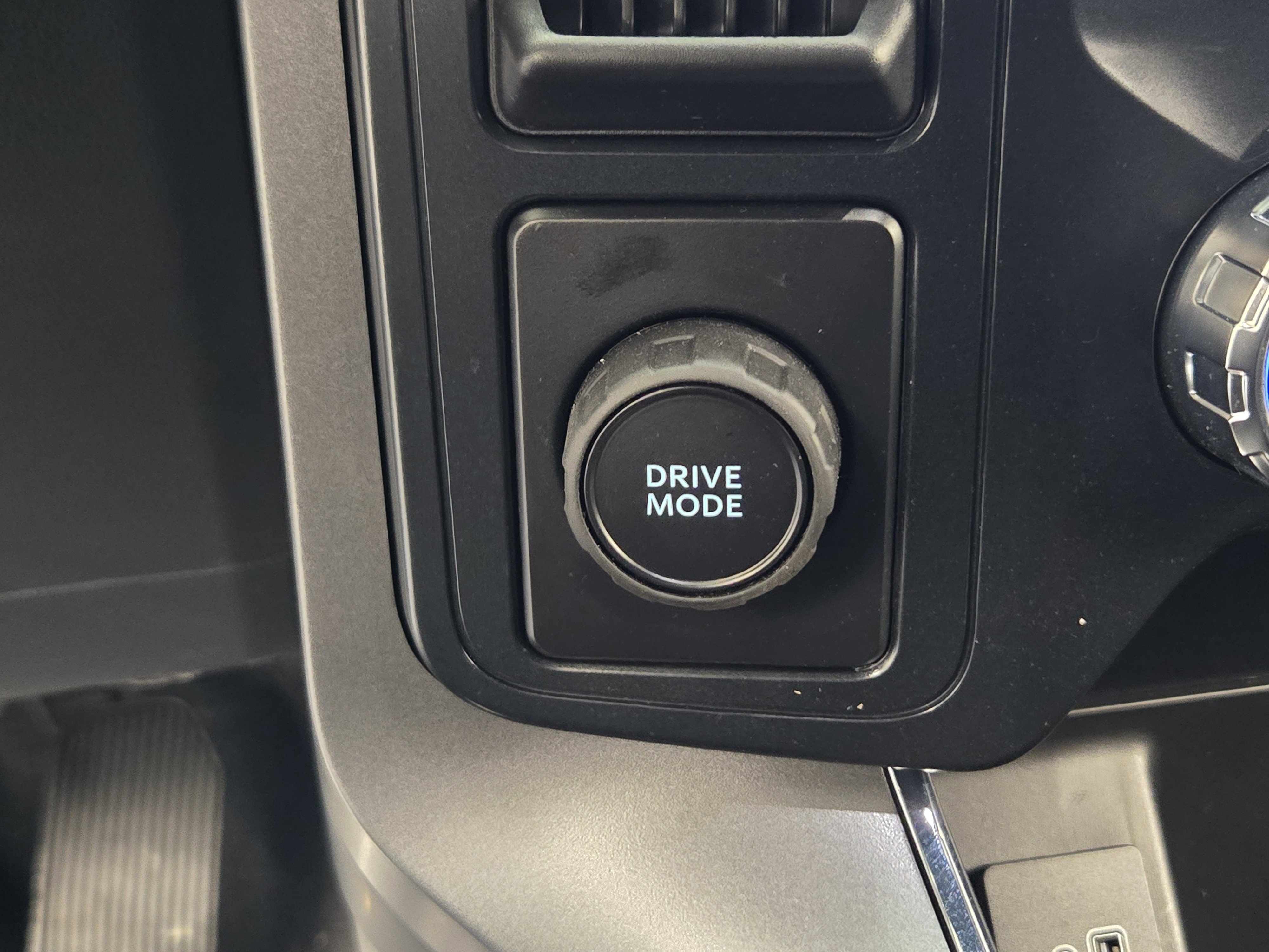 Certified 2025 Ford F150 XLT w/ Equipment Group 302A MID image 18