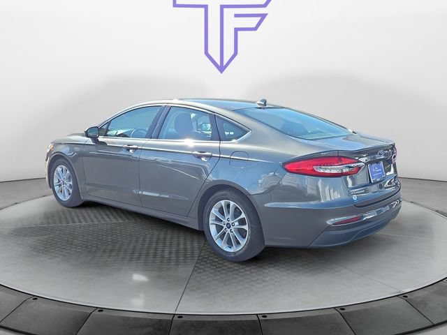 Certified 2019 Ford Fusion SE FWD image 3