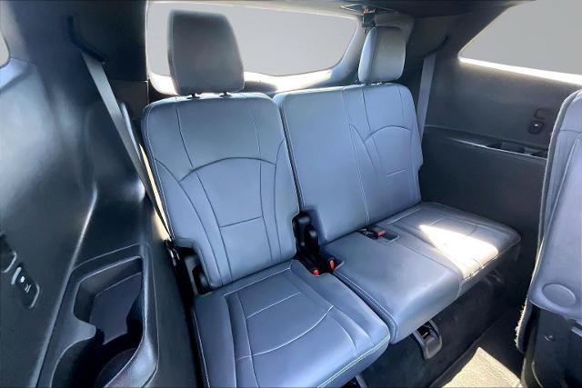 Used 2023 Buick Enclave Essence w/ Experience Buick Package FWD image 28