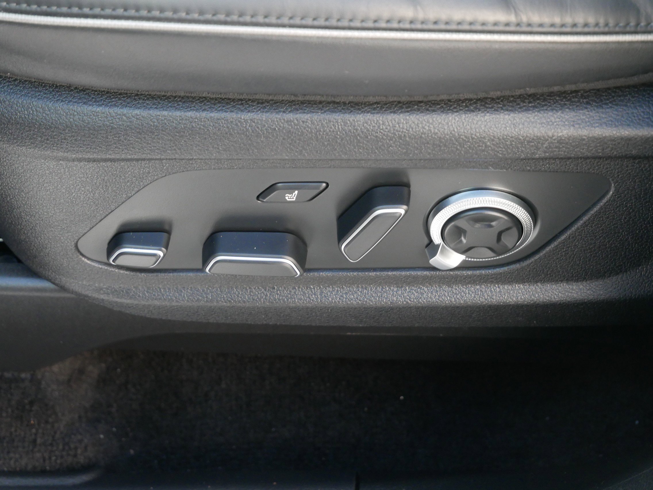 Used 2025 Hyundai Palisade Calligraphy image 11