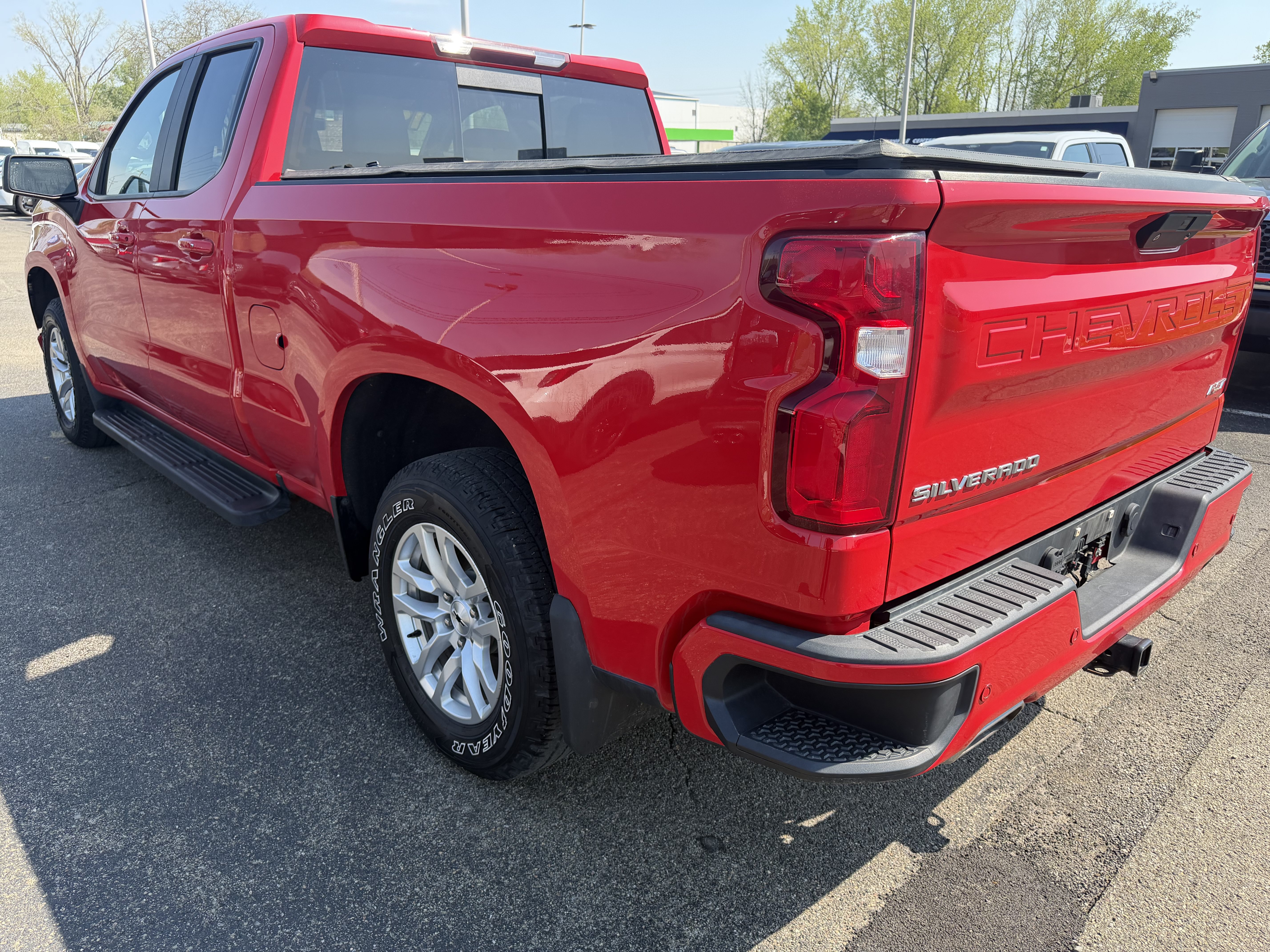 Used 2019 Chevrolet Silverado 1500 RST AWD/4WD image 3
