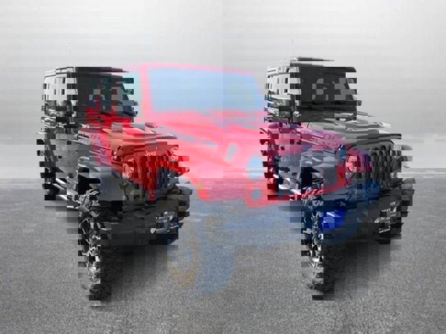 Used 2017 Jeep Wrangler Unlimited Rubicon w/ Connectivity Group image 5