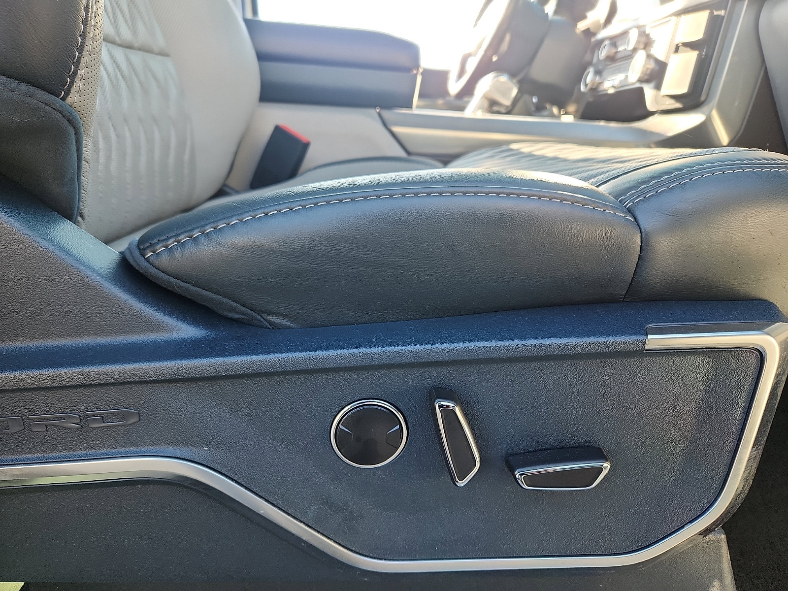 Certified 2022 Ford F150 Limited image 34