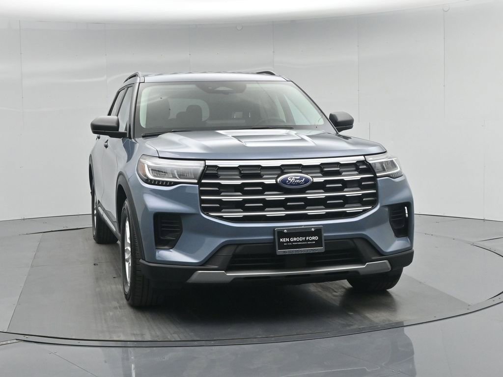 Certified 2025 Ford Explorer Active RWD image 55
