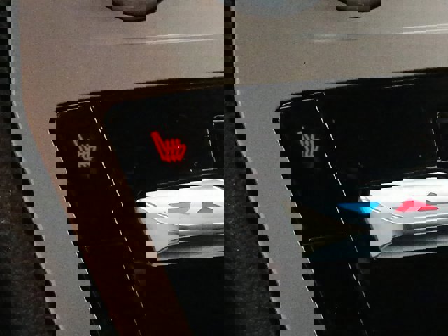 Certified 2022 Ford Explorer XLT image 17