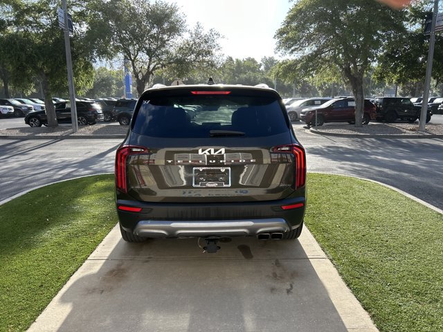 Used 2022 Kia Telluride EX w/ EX Premium Package FWD image 7