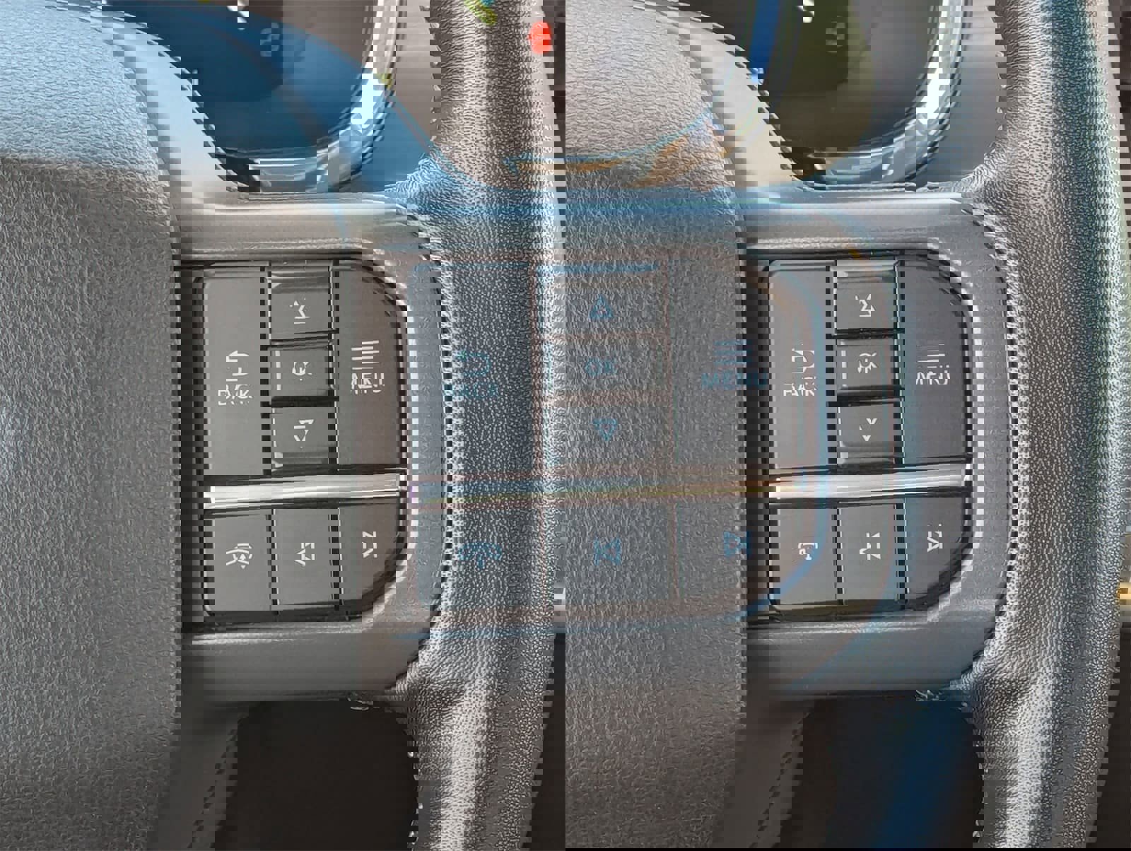 Certified 2023 Ford F150 Lariat image 25