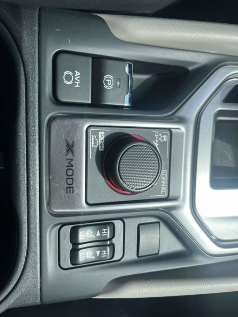 Used 2020 Subaru Forester Premium AWD/4WD image 29