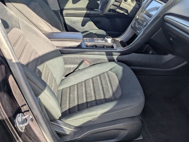 Certified 2020 Ford Fusion SE image 25