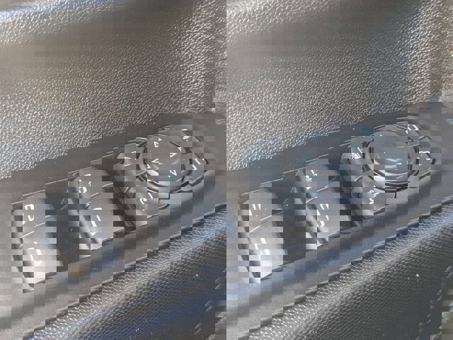 Used 2022 Chevrolet Silverado 2500 Custom w/ Custom Value Package image 12