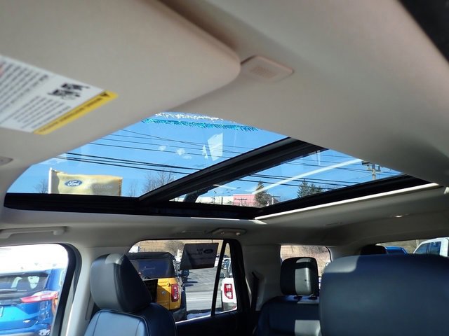 Certified 2023 Ford Expedition XLT image 25