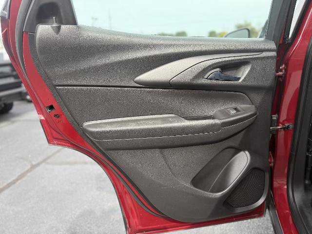 Used 2021 Chevrolet TrailBlazer LS FWD image 12