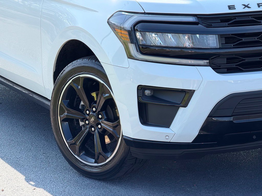 Certified 2023 Ford Expedition Max Limited RWD image 15