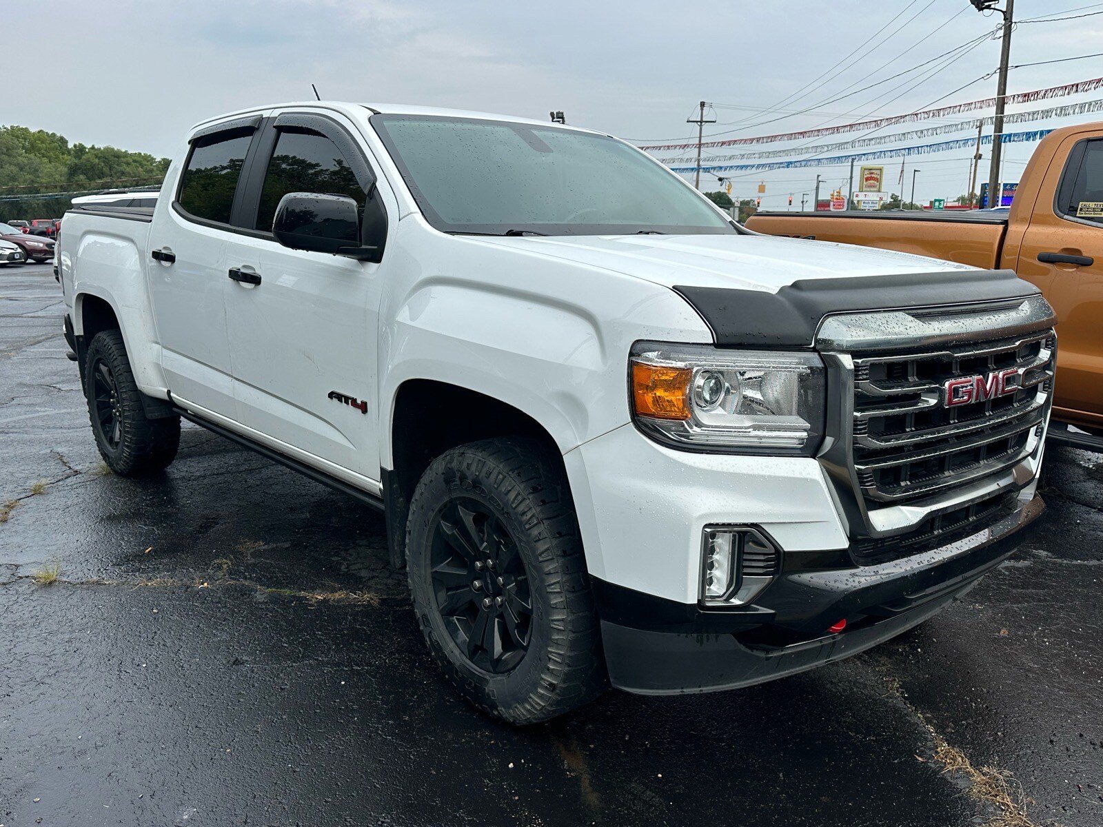 Used 2021 GMC Canyon AT4 AWD/4WD image 1