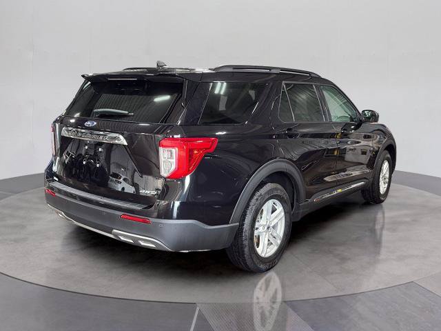 Certified 2023 Ford Explorer XLT w/ Equipment Group 202A AWD/4WD image 6