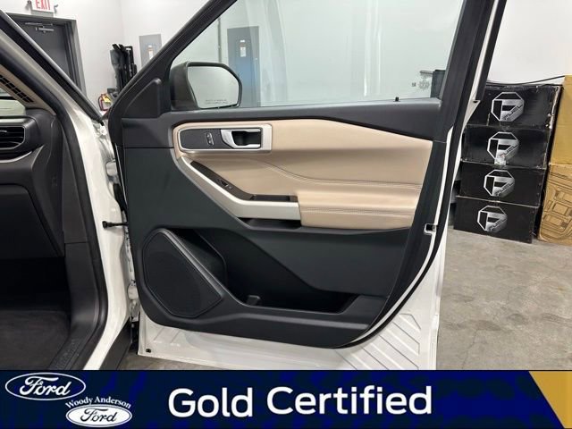 Certified 2022 Ford Explorer XLT w/ Equipment Group 202A image 32