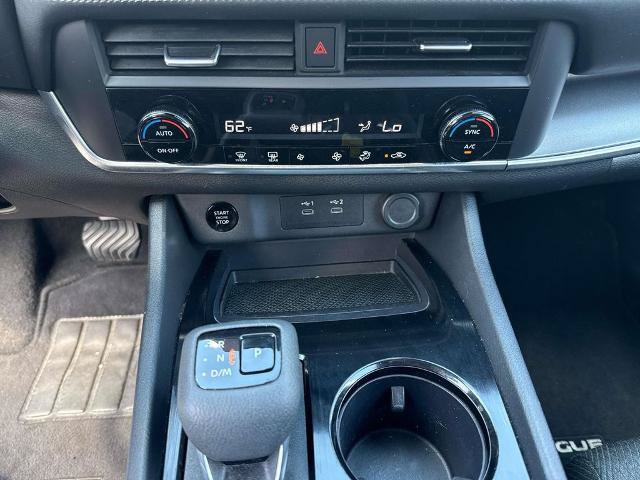 Used 2024 Nissan Rogue SV FWD image 30