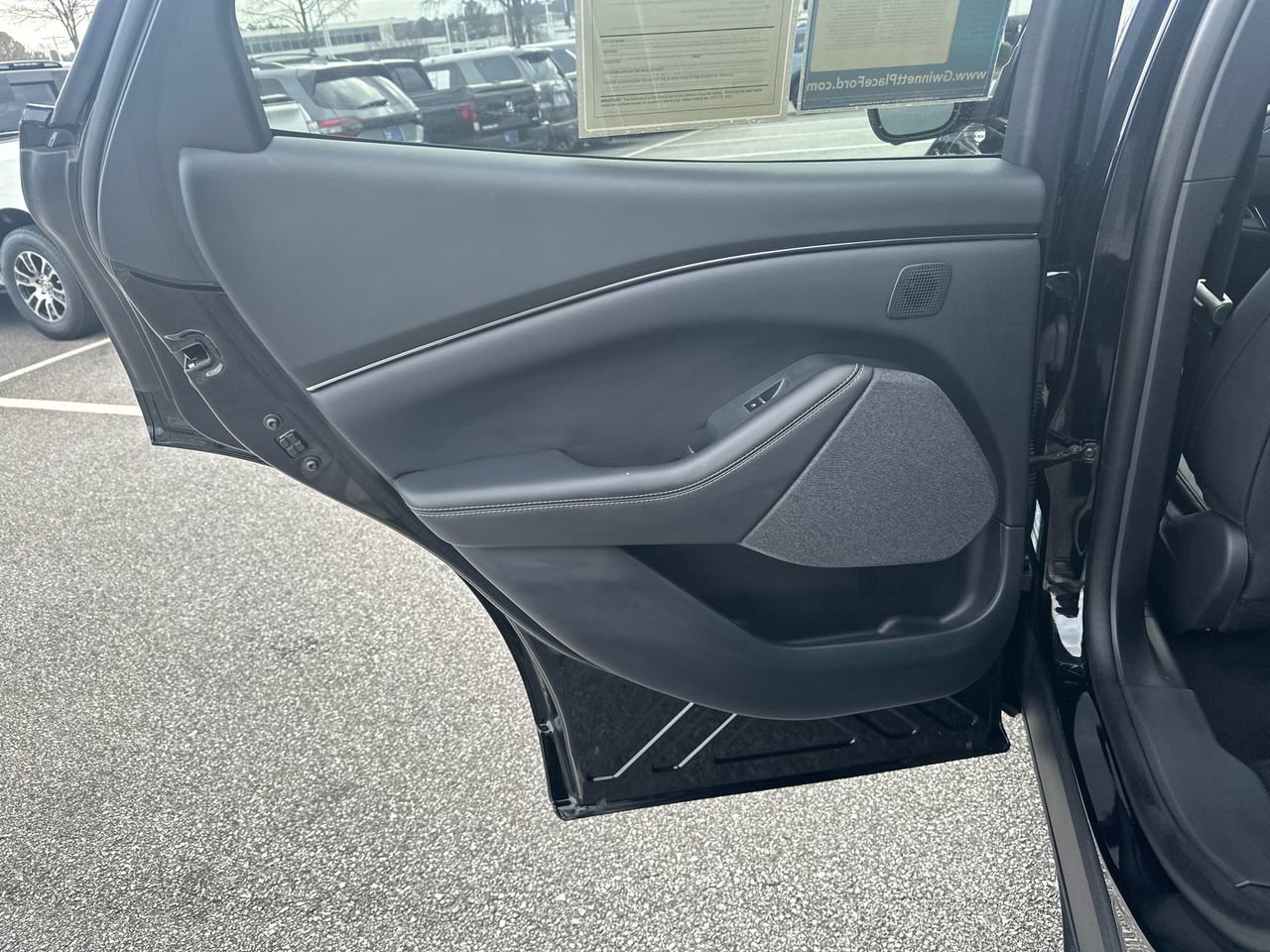 Certified 2025 Ford Mustang Mach-E Premium image 24