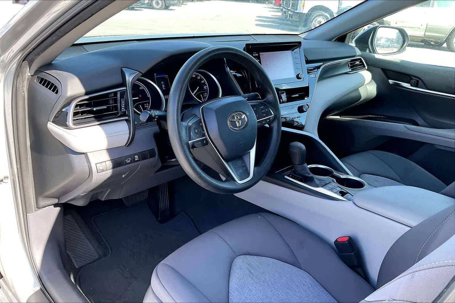 Used 2021 Toyota Camry LE FWD image 2