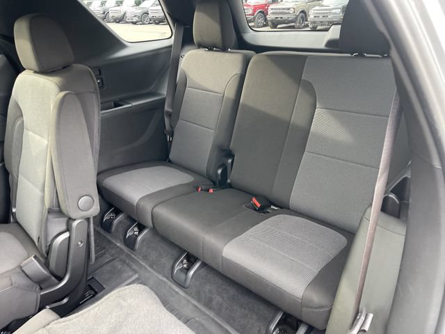 Used 2023 Chevrolet Traverse LT FWD image 25