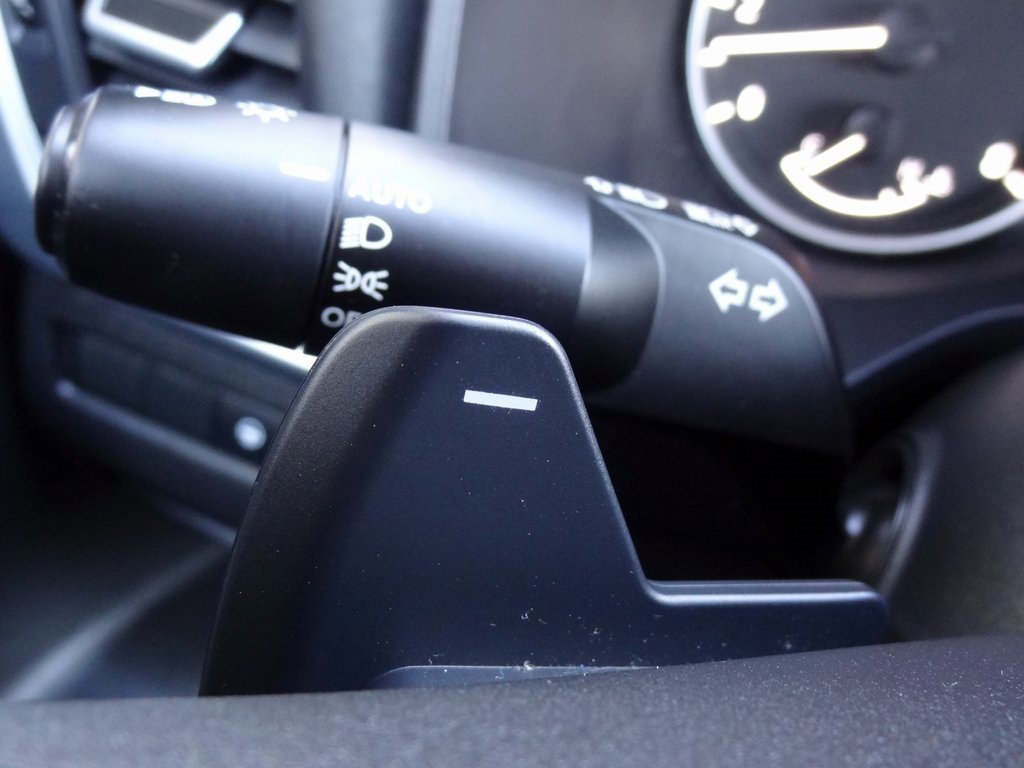 Used 2023 Nissan Rogue SV image 25