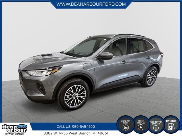 Certified 2025 Ford Escape SE w/ Class II Trailer Tow Package