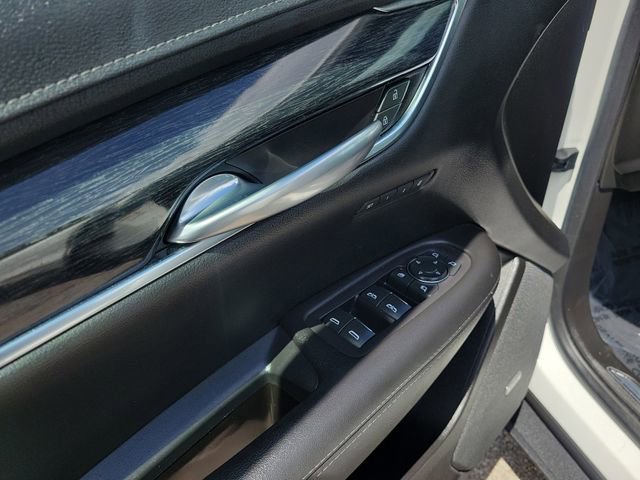 Used 2022 Cadillac XT5 Premium Luxury FWD image 25