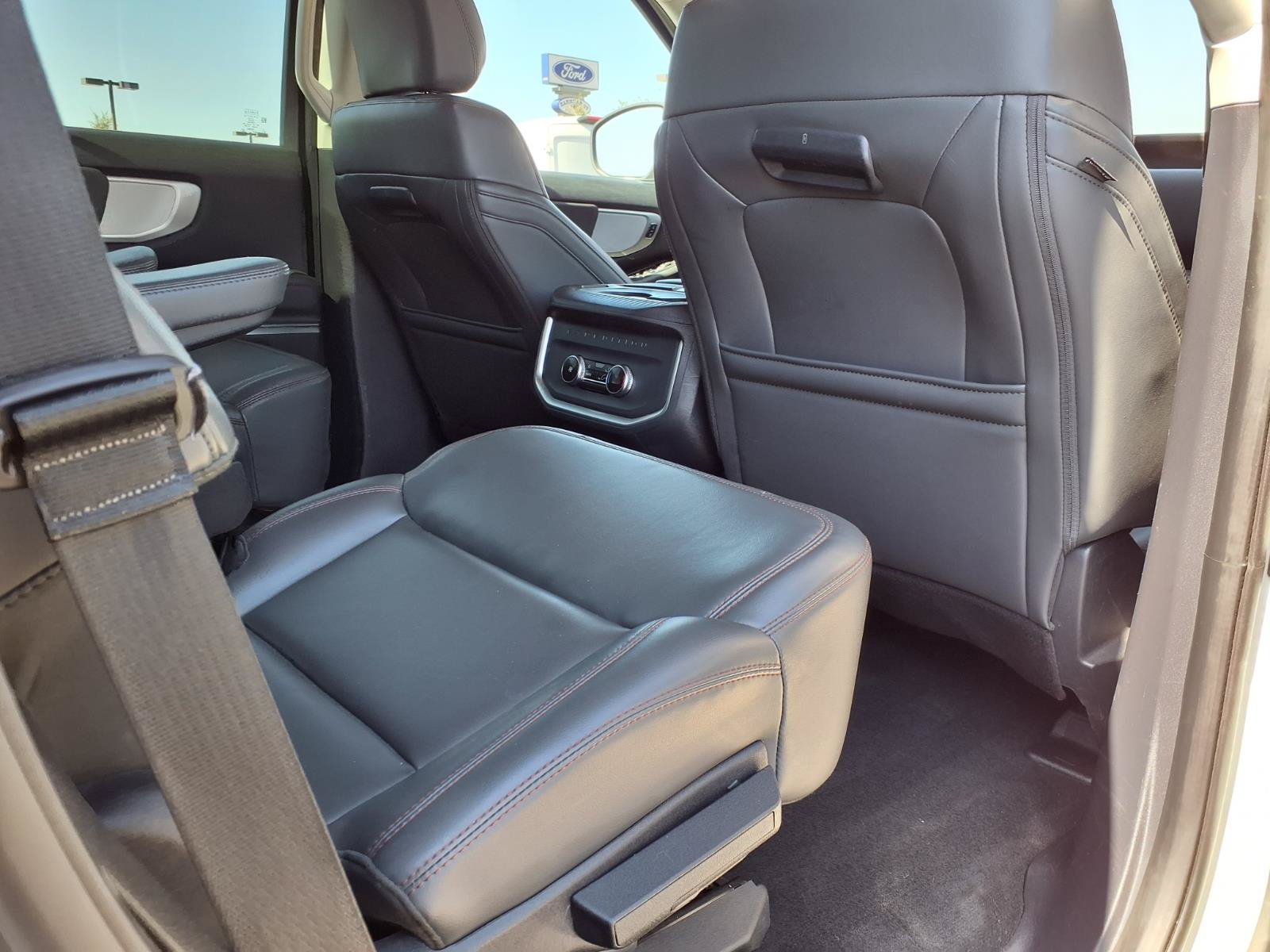 Certified 2025 Ford Expedition Active AWD/4WD image 13