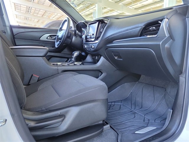 Used 2023 Chevrolet Traverse LT image 22