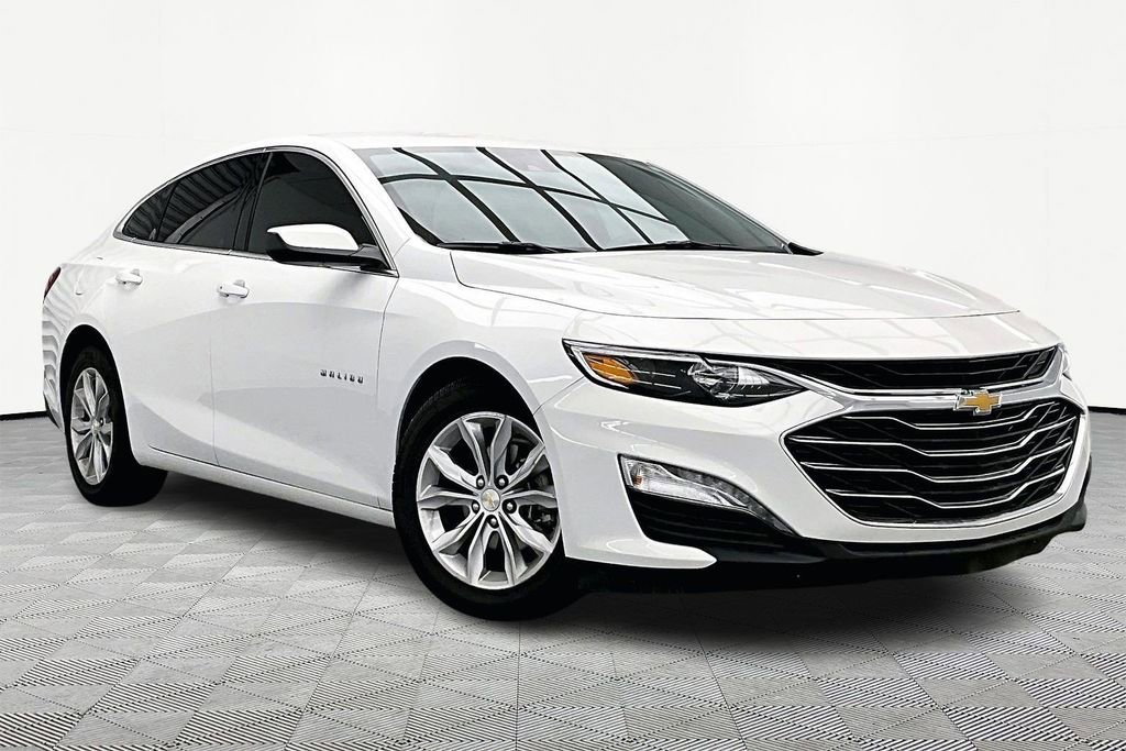 Used 2025 Chevrolet Malibu LT FWD image 12