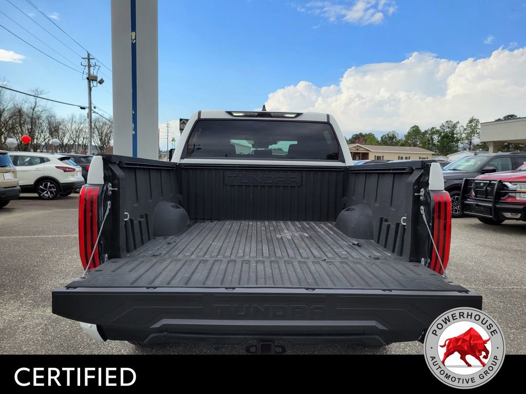Used 2022 Toyota Tundra SR5 w/ SR5 Convenience Package AWD/4WD image 14