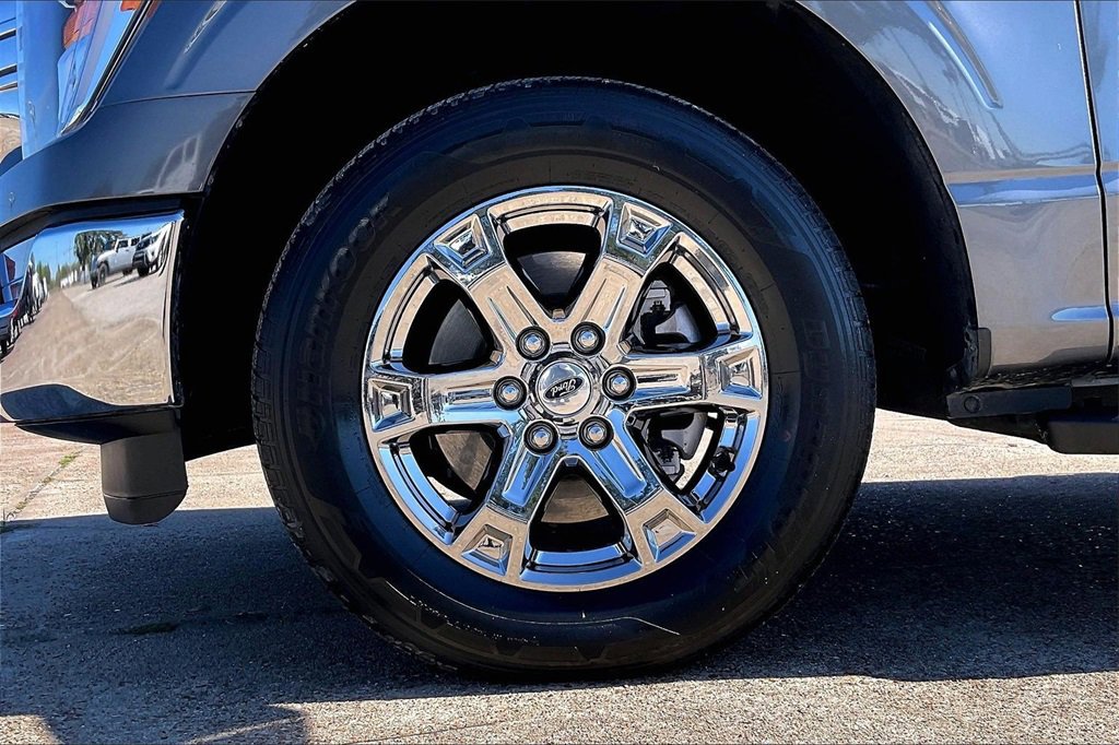 Certified 2021 Ford F150 XLT w/ Equipment Group 302A High image 35