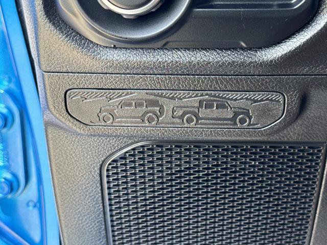 Used 2024 Jeep Gladiator Sport AWD/4WD image 20