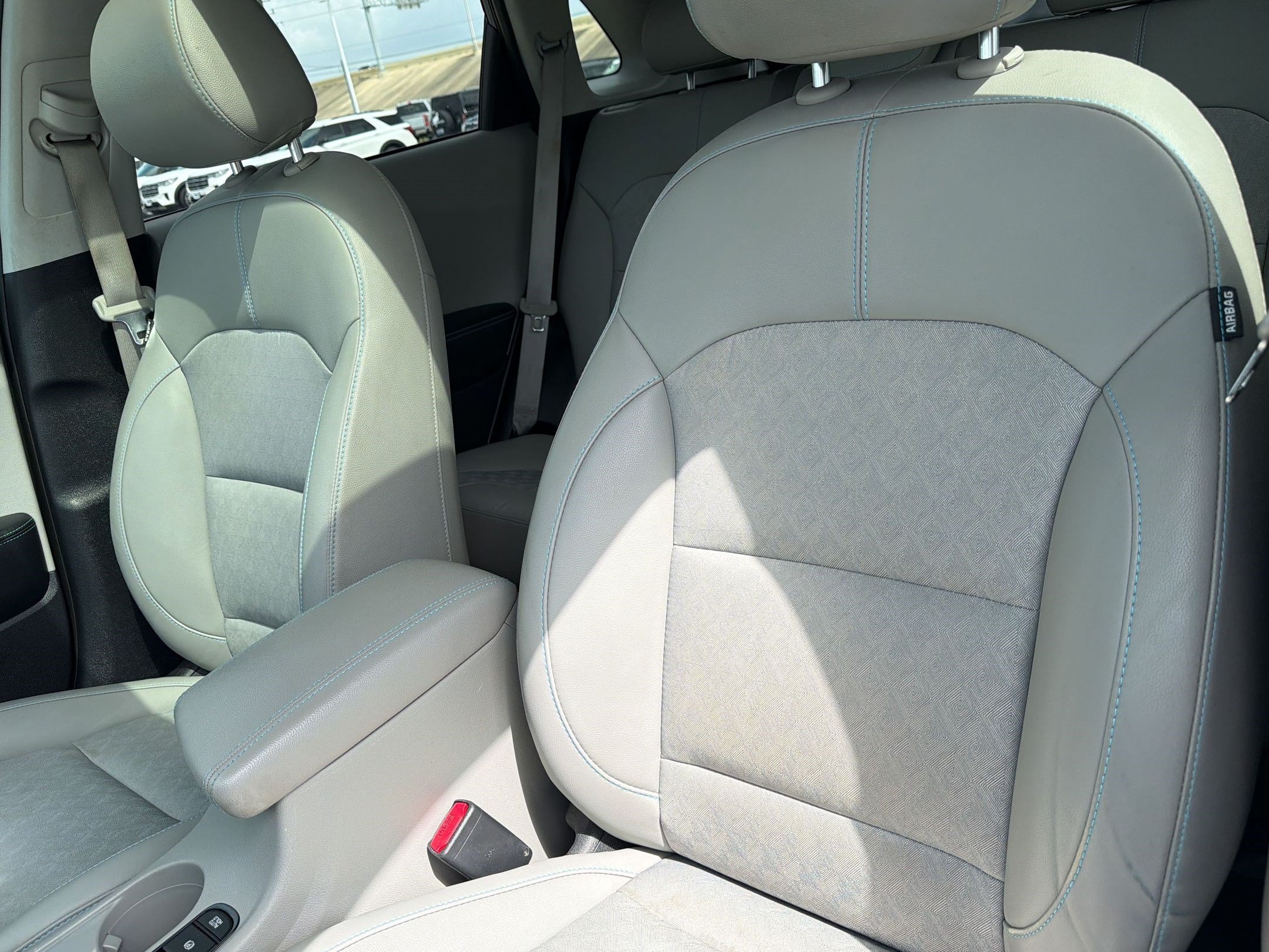 Used 2021 Kia Niro Touring FWD image 25