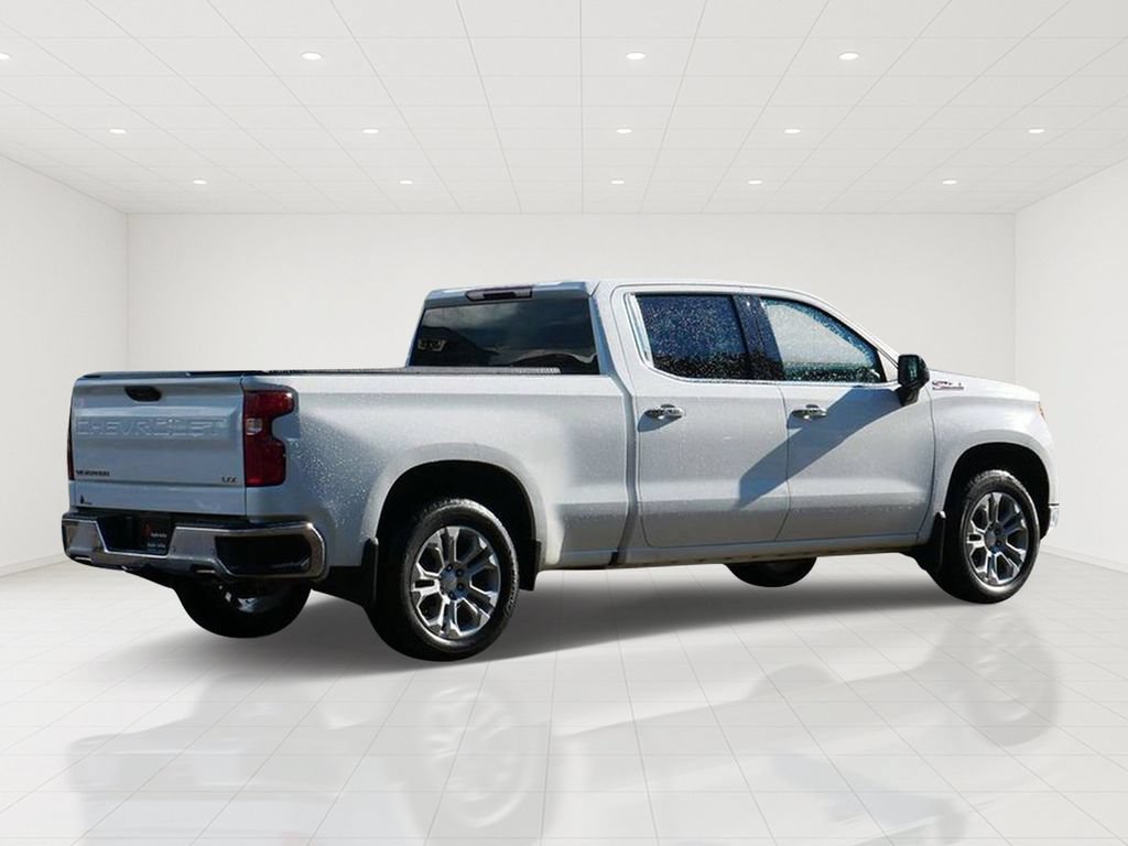 Used 2023 Chevrolet Silverado 1500 LTZ AWD/4WD image 3