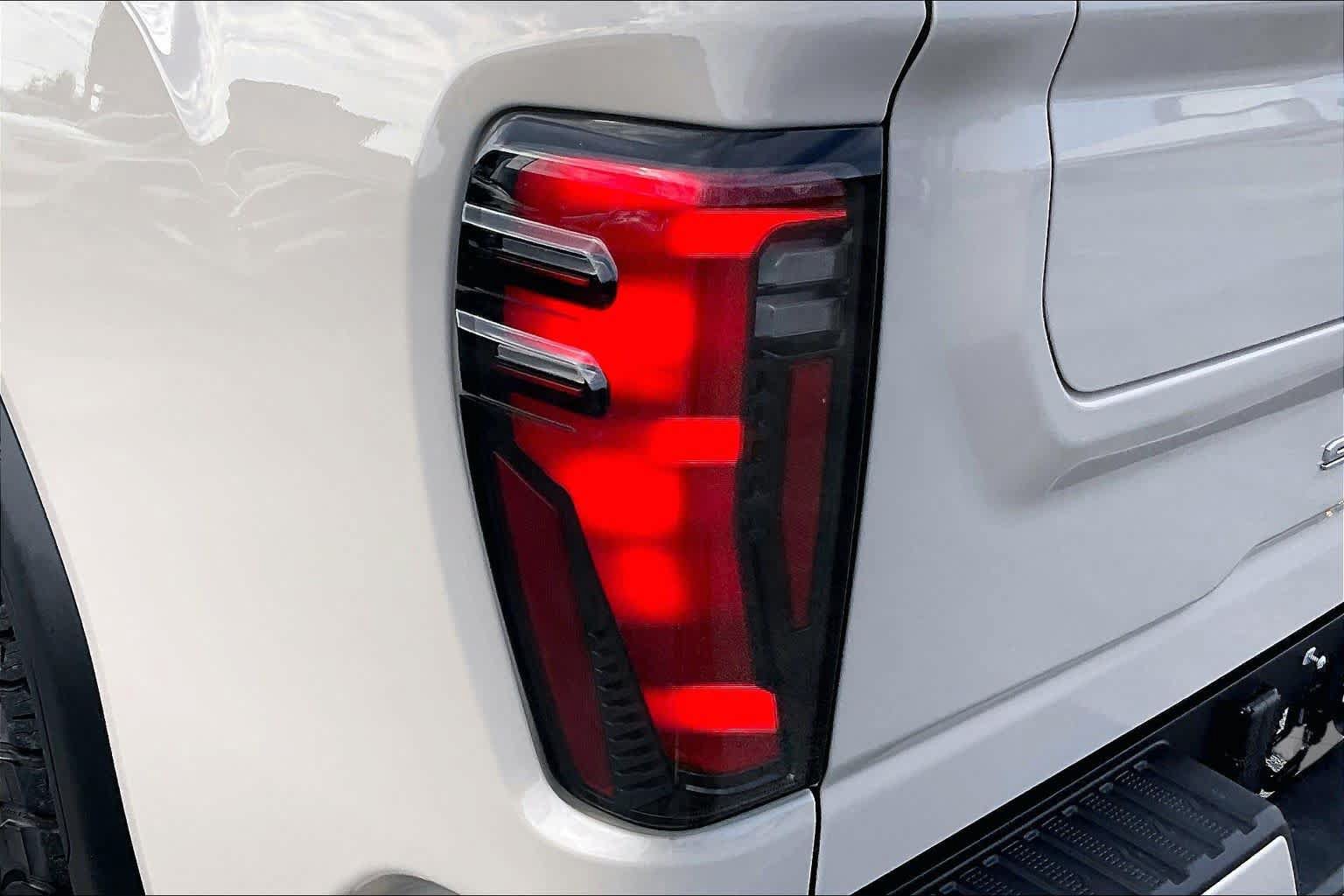 Used 2026 GMC Sierra 2500 AT4 w/ AT4 Premium Plus Package AWD/4WD image 26