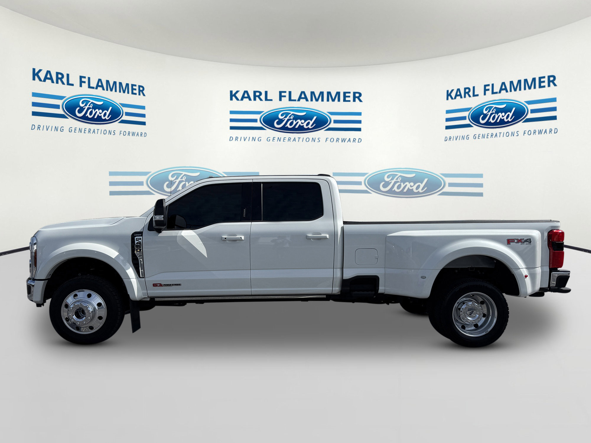 Certified 2024 Ford F450 Lariat w/ Lariat Ultimate Package image 5