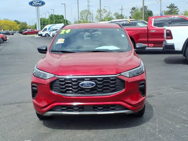Certified 2024 Ford Escape ST-Line w/ Tech Pack #1 AWD/4WD image 2