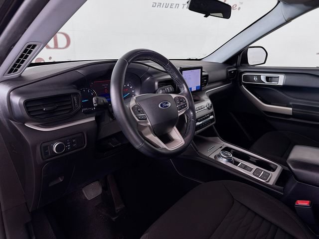 Certified 2021 Ford Explorer XLT RWD image 11
