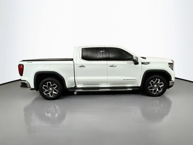 Used 2022 GMC Sierra 1500 SLT w/ SLT Premium Package AWD/4WD image 8
