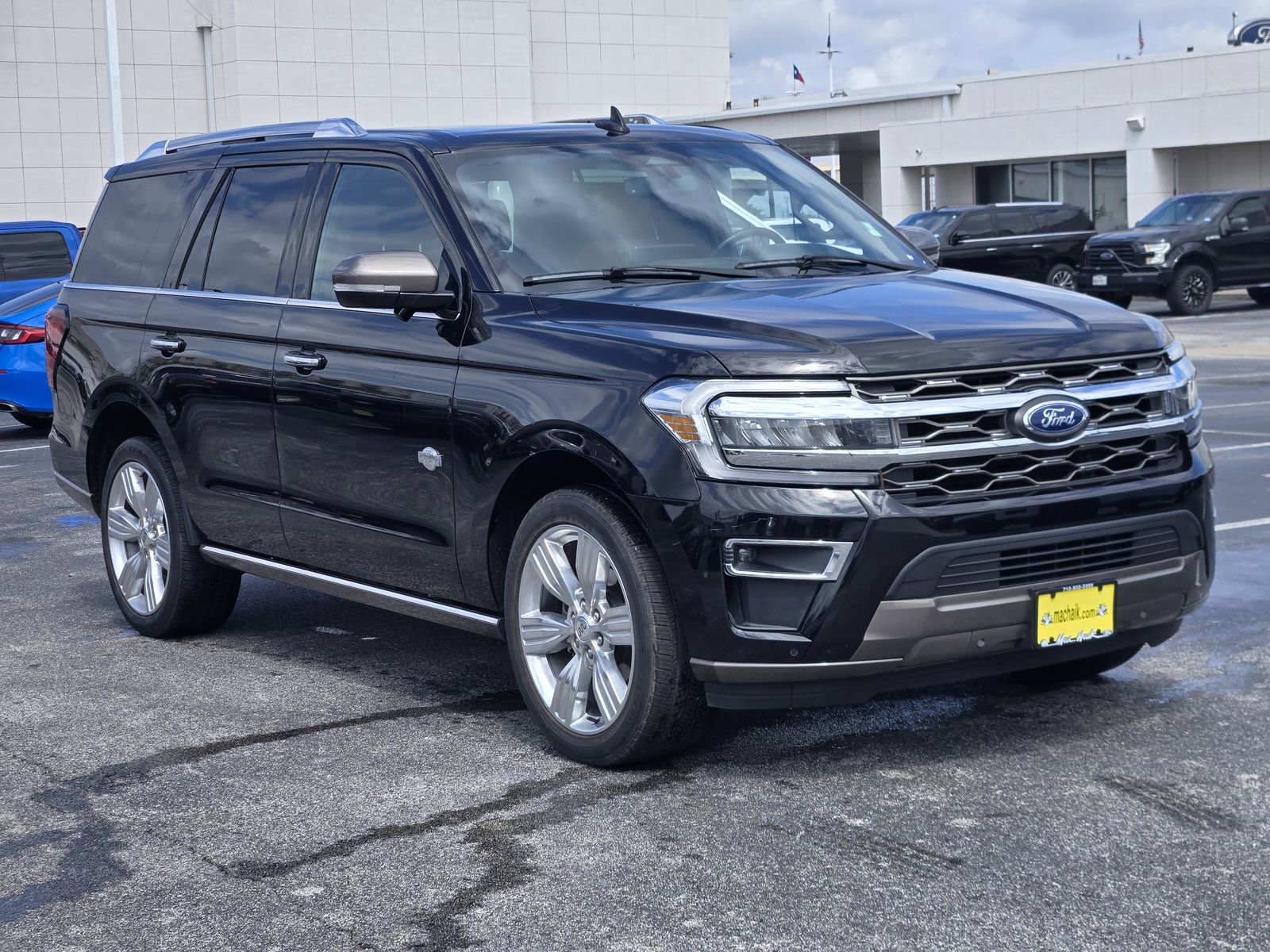 Certified 2023 Ford Expedition King Ranch RWD image 3
