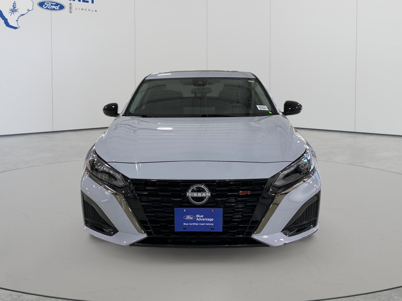 Used 2025 Nissan Altima 2.5 SR w/ SR Premium Package FWD image 2