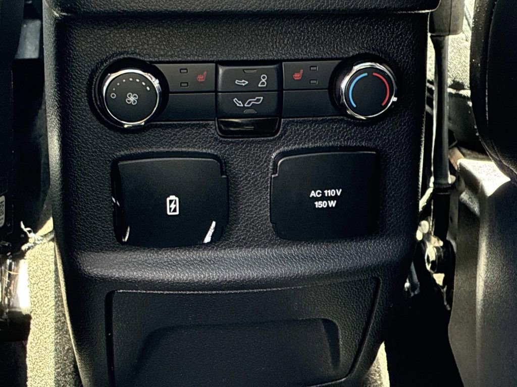 Certified 2018 Ford Explorer Platinum image 18